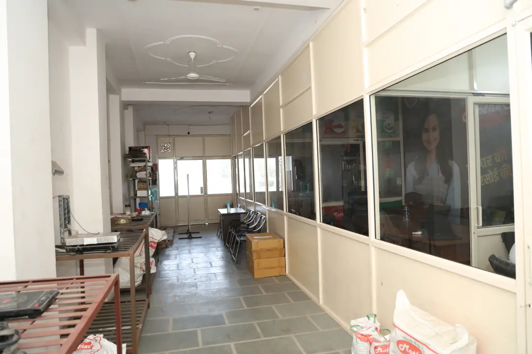 mothers spices gallery